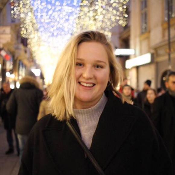 Meet your Posher, Leah - Picture 1 of 1